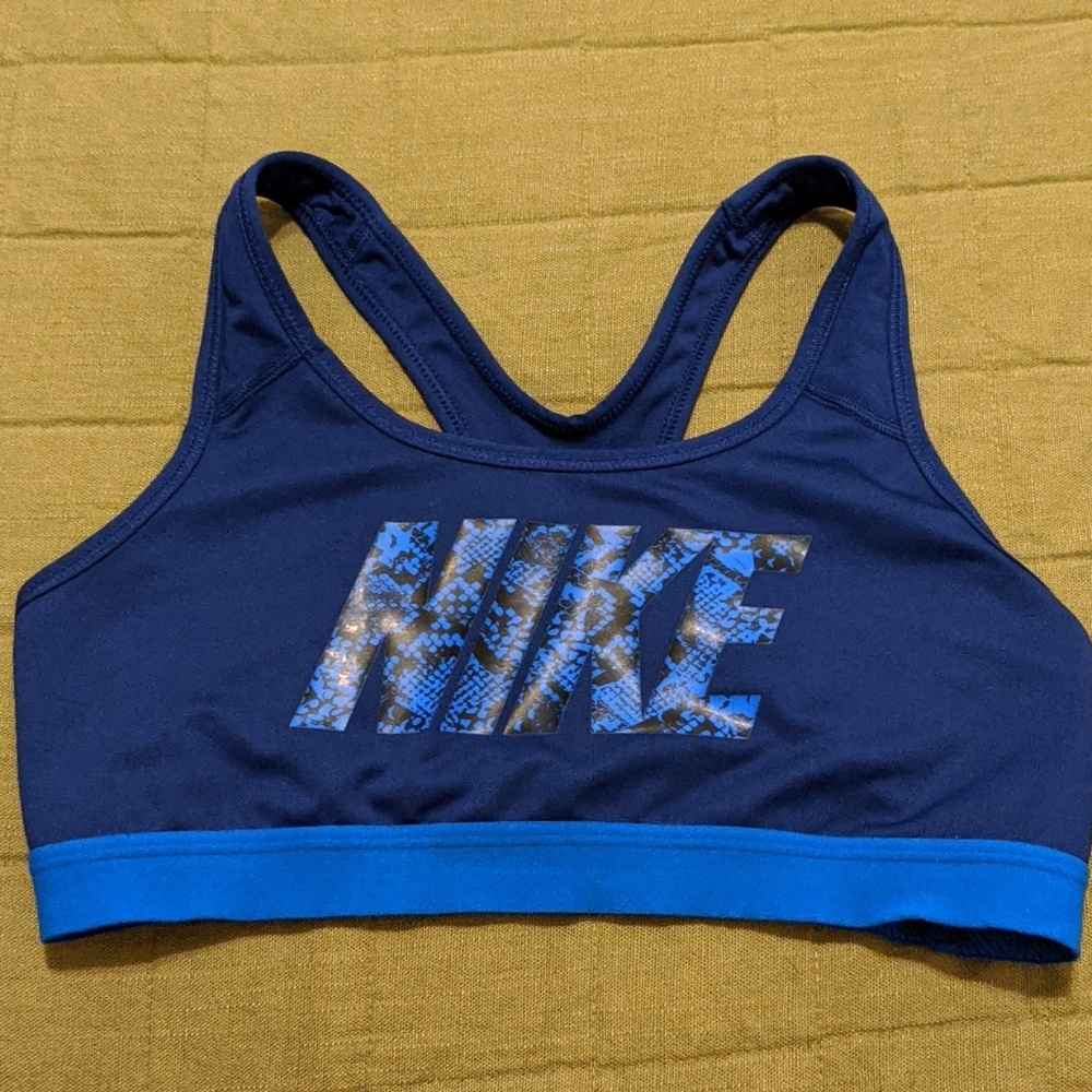 Sports bra